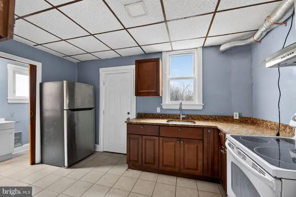 $1,800 | 1733 Elmwood Avenue, Folcroft, PA 19032