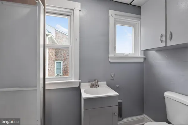 $1,800 | 1733 Elmwood Avenue, Folcroft, PA 19032