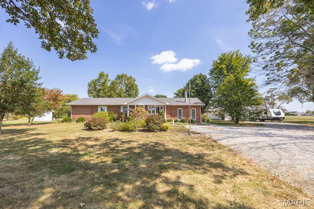 1112 North County Road Mascoutah, IL 62258 - Photo 1 of 1 Gallery Image 1