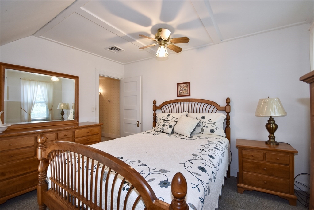 7 Knowles Avenue Wareham, MA 02538 - Photo 21 of 29