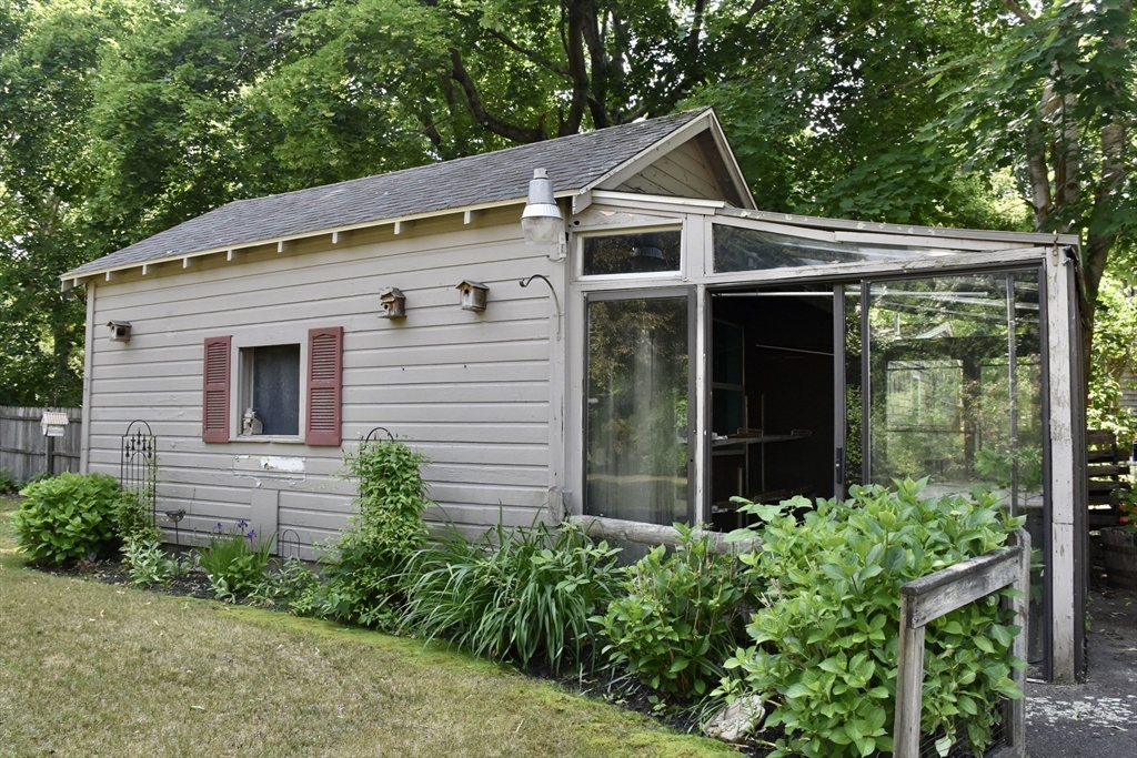 7 Knowles Avenue Wareham, MA 02538 - Photo 24 of 29