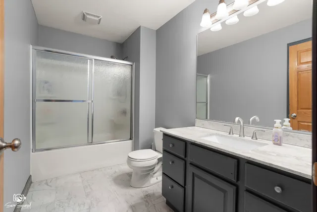 $435,000 | 3208 Stone Fence Drive, Kankakee, IL 60901