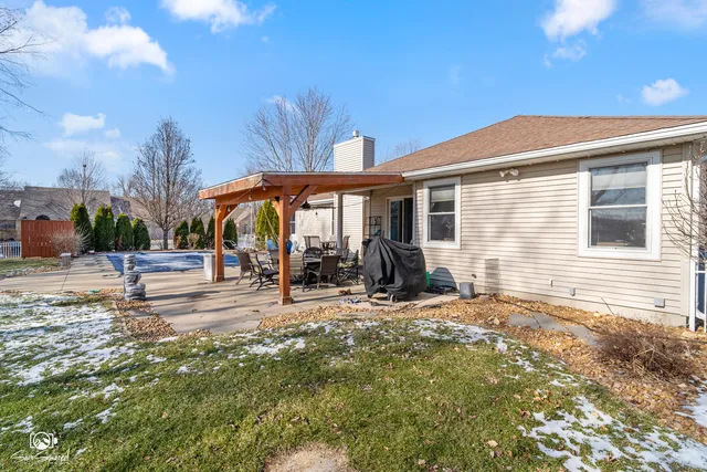 $435,000 | 3208 Stone Fence Drive, Kankakee, IL 60901