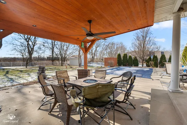 $435,000 | 3208 Stone Fence Drive, Kankakee, IL 60901