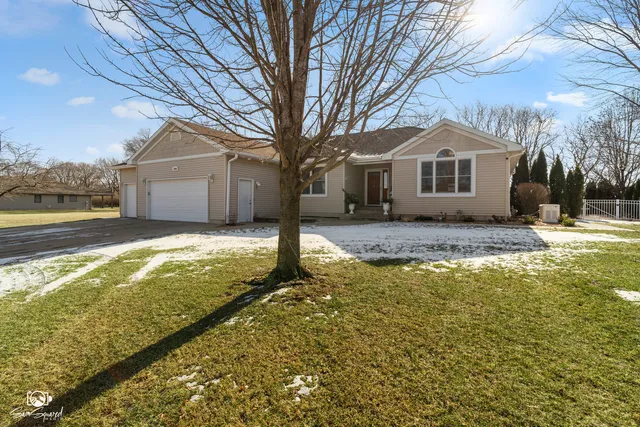 $435,000 | 3208 Stone Fence Drive, Kankakee, IL 60901