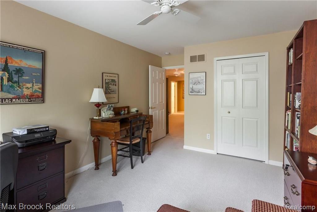 2280 Creek Bend Rochester Hills, MI 48309 - Photo 34 of 35