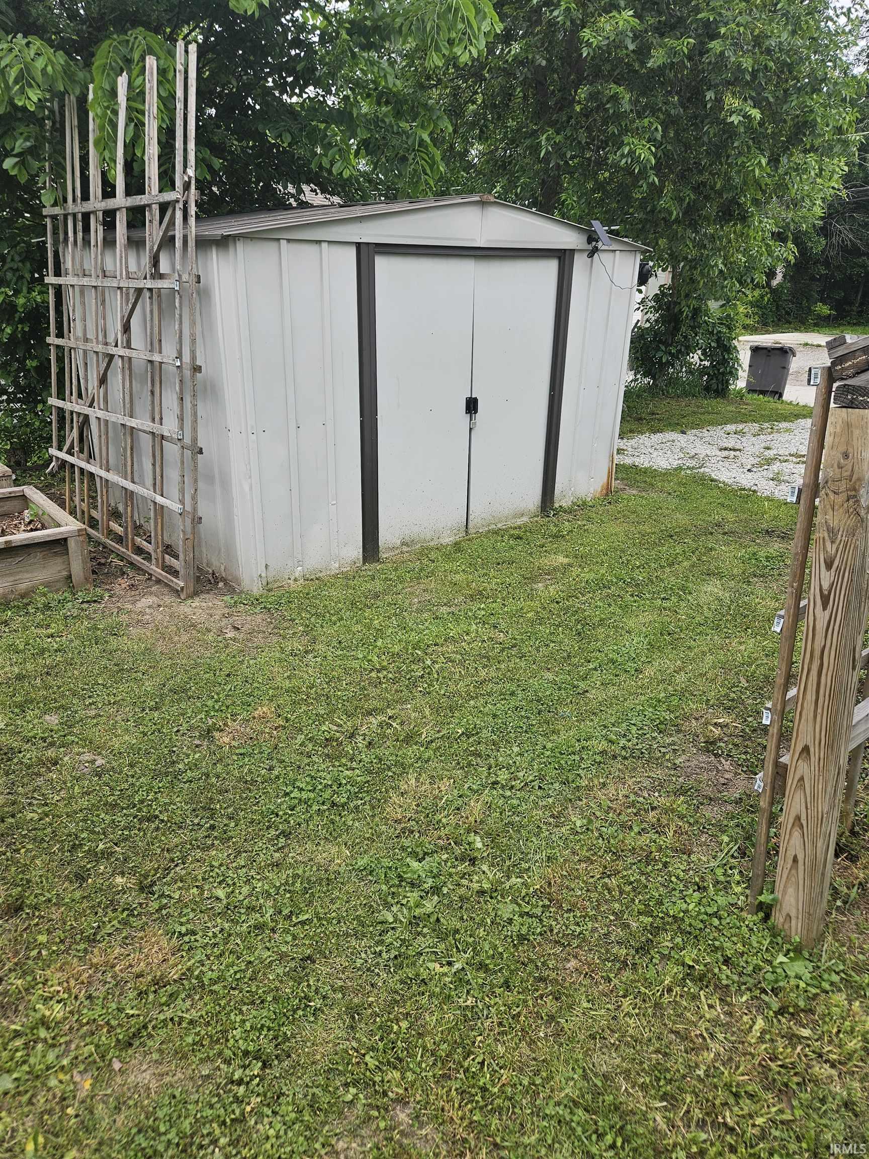 3515 Webster Street Fort Wayne, IN 46807 - Photo 3 of 27