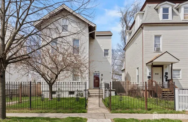 $750,000 | 540-542 Jefferson Avenue, Elizabeth, NJ 07201