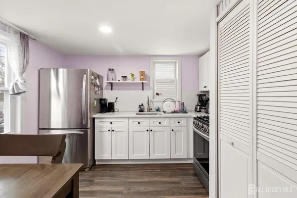 $750,000 | 540-542 Jefferson Avenue, Elizabeth, NJ 07201