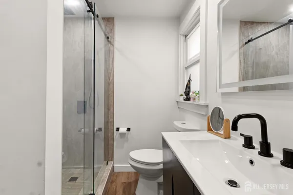$750,000 | 540-542 Jefferson Avenue, Elizabeth, NJ 07201