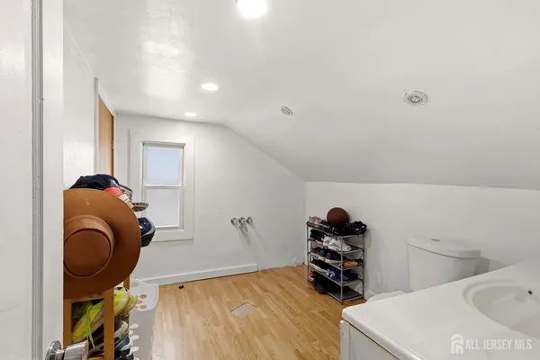 $750,000 | 540-542 Jefferson Avenue, Elizabeth, NJ 07201