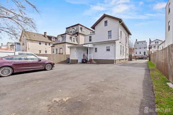 $750,000 | 540-542 Jefferson Avenue, Elizabeth, NJ 07201