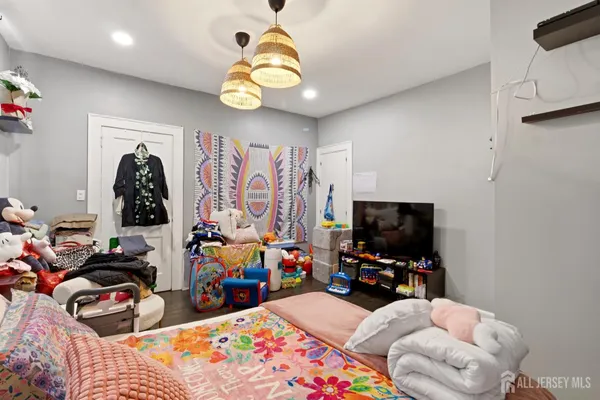 $750,000 | 540-542 Jefferson Avenue, Elizabeth, NJ 07201