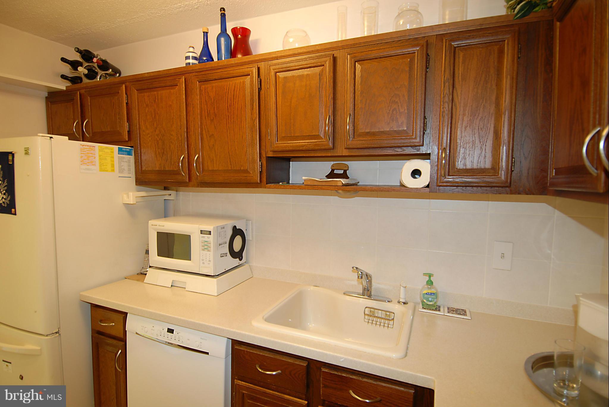 1250 4th Street Southwest, Unit W407 Washington, DC 20024 - Photo 15 of 29 Kitchen