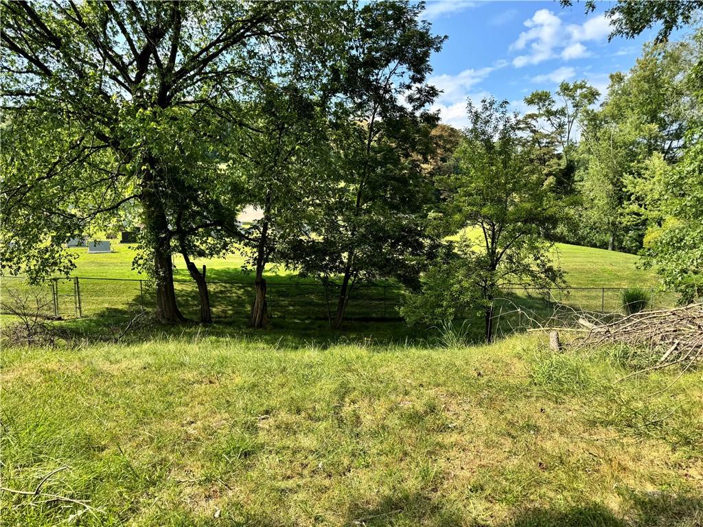 7735 Mt Carmel Road Verona, PA 15147 - Photo 2 of 8 Gallery Image 2