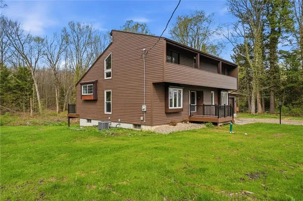 $475,000 | 263 Pearson Drive, New Wilmington, PA 16142
