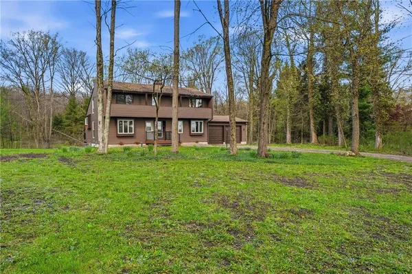 $475,000 | 263 Pearson Drive, New Wilmington, PA 16142