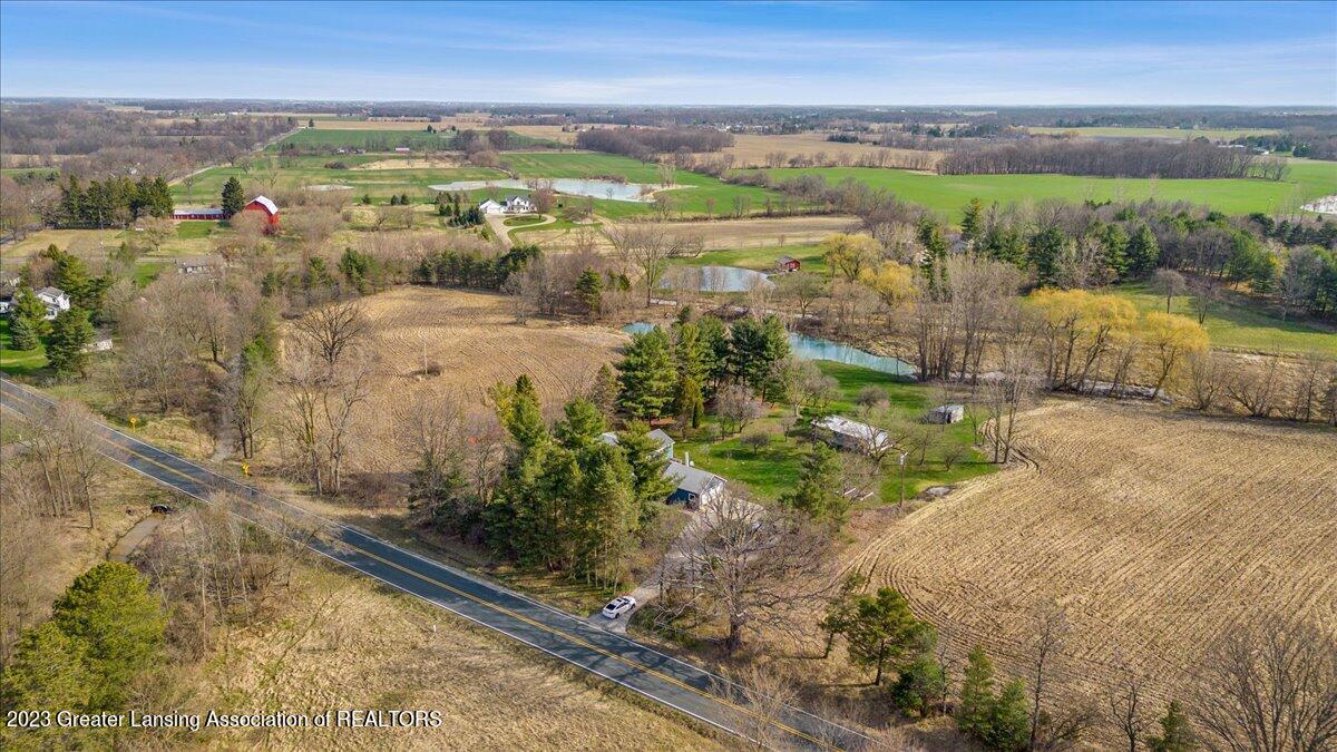 8251 South Dewitt Road Dewitt, MI 48820 - Photo 3 of 60 01-Media Jett-2