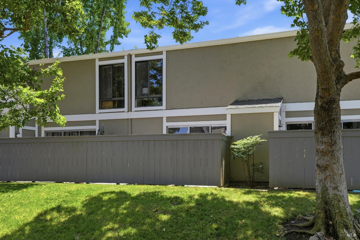 900 Southampton Road, Unit 29 Benicia, CA 94510 - Photo 45 of 54