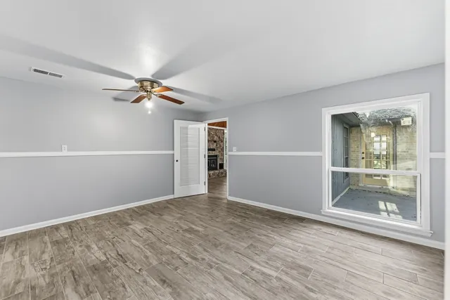 $2,200 | 116 Nature's Way, Huntsville, TX 77340