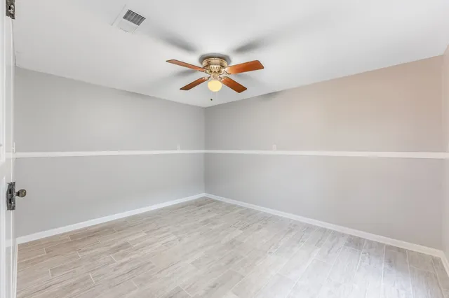 $2,200 | 116 Nature's Way, Huntsville, TX 77340