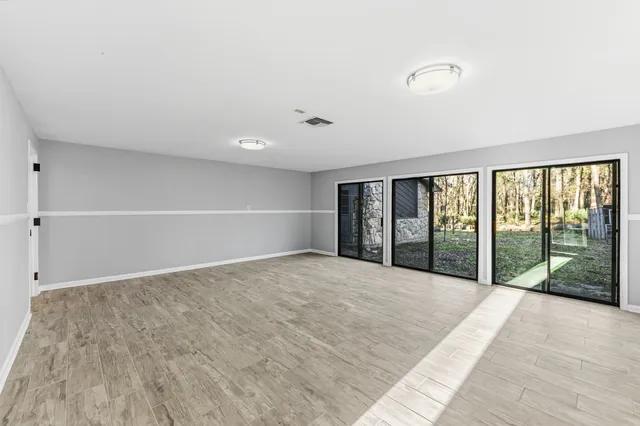 $2,200 | 116 Nature's Way, Huntsville, TX 77340