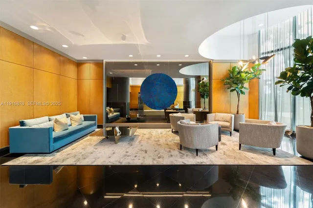 $39,950 | 5025 Collins Avenue, Unit PH1, Miami Beach, FL 33140