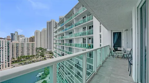 $445,000 | 100 Bayview Drive, Unit 1931, Sunny Isles Beach, FL 33160