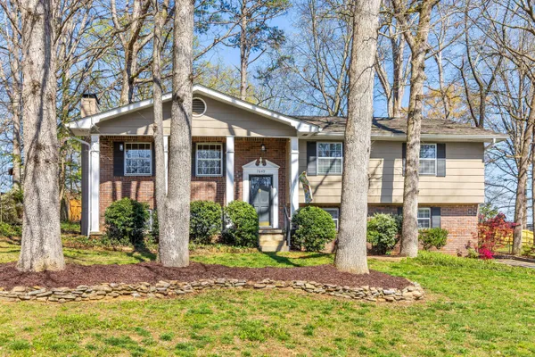 $315,000 | 7849 Huntington Forest Drive, Hixson, TN 37343