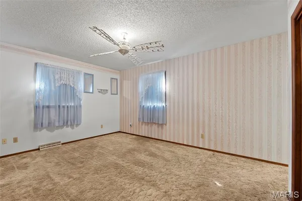 $320,000 | 1218 Kimbeland Drive, Jackson, MO 63755