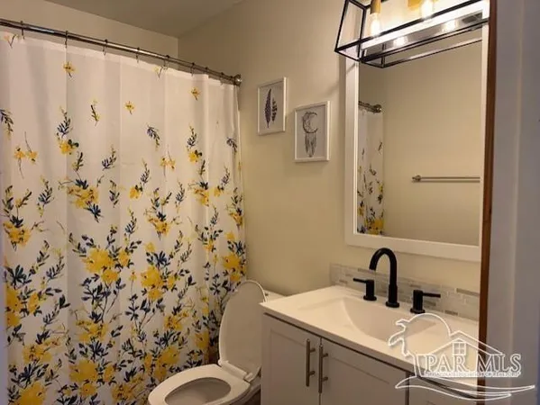 $2,000 | 3201 Birdseye Circle, Gulf Breeze, FL 32563