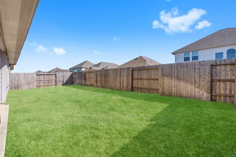 $340,000 | 13220 Lago Acero Lane, Texas City, TX 77568