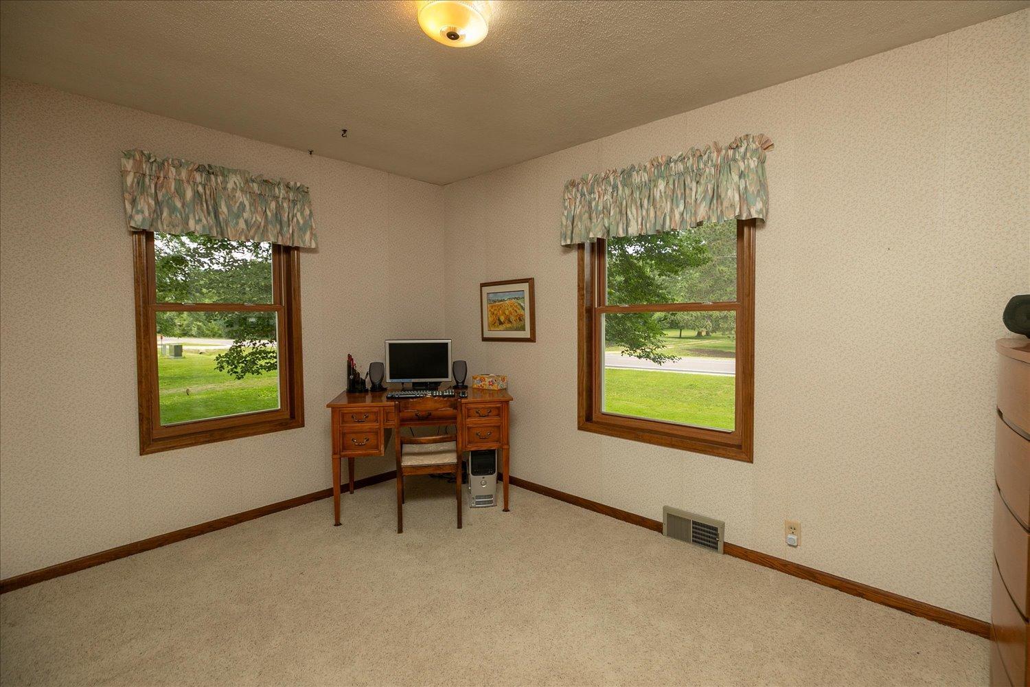 54769 270th Street Austin, MN 55912 - Photo 21 of 50