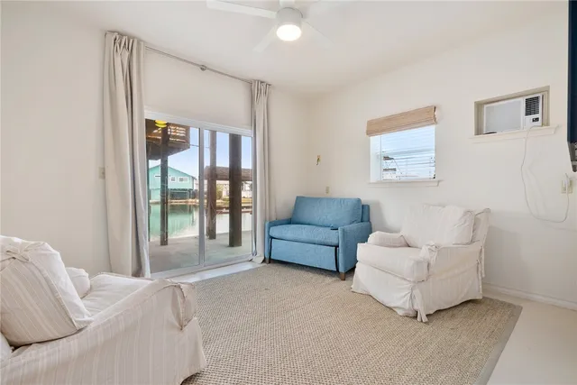 a picture of city view with lake view