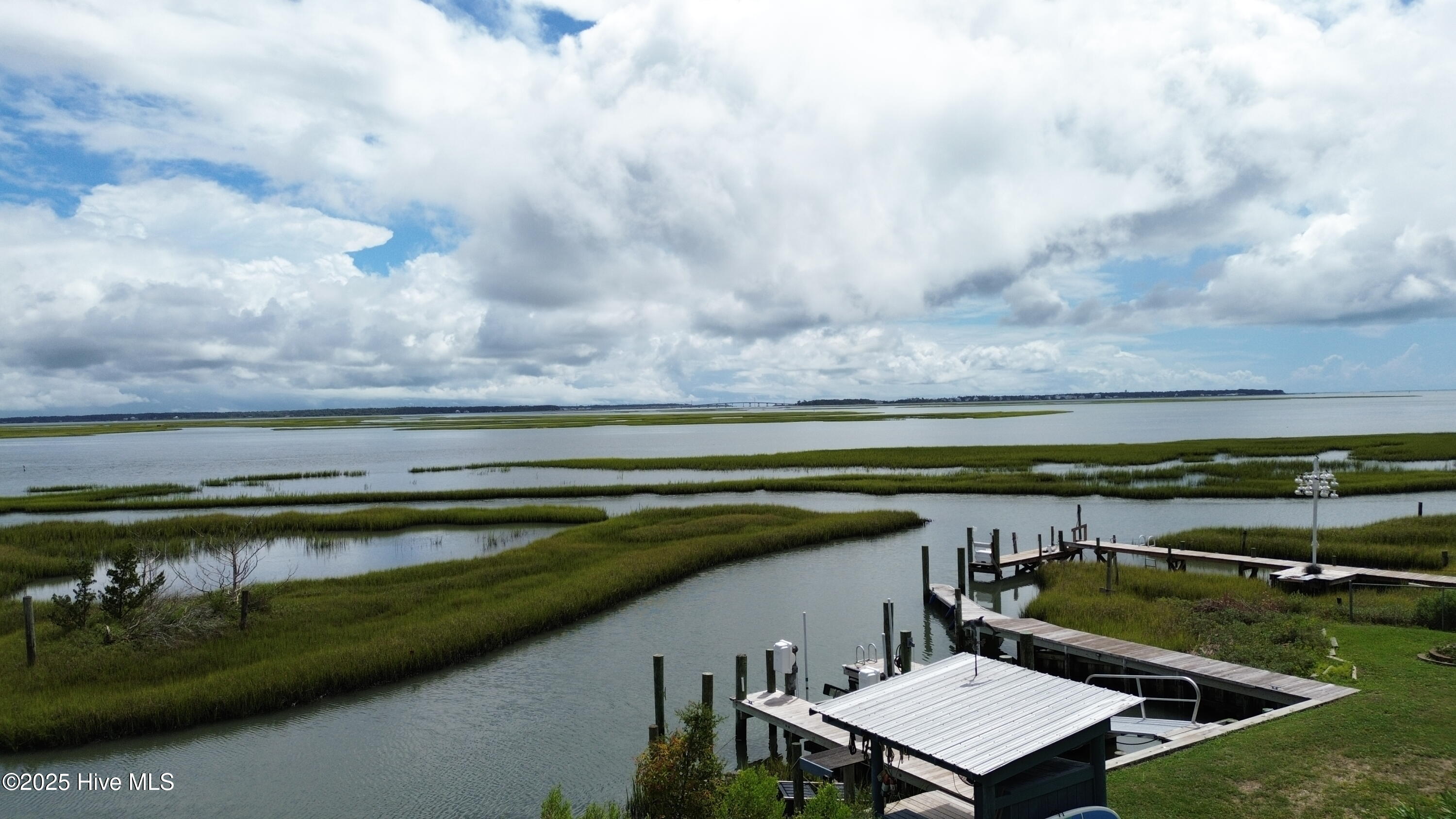 107 Lennoxville Point Road Beaufort, NC 28516 - Photo 17 of 47 DJI_0030