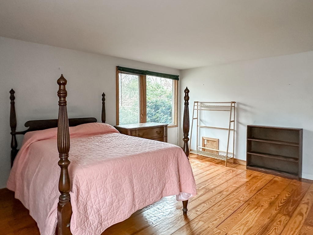 7 Parsonage Woods Road West Tisbury, MA 02568 - Photo 12 of 19 Gallery Image 12