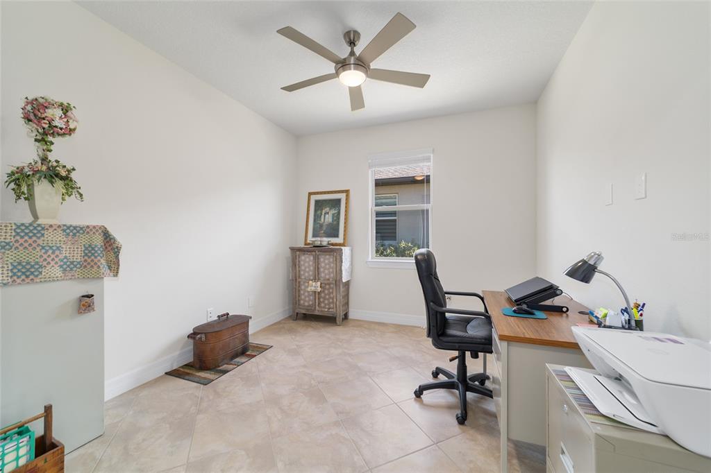 9603 Southwest 67th Street Ocala, FL 34481 - Photo 32 of 63 a view of a workspace with furniture