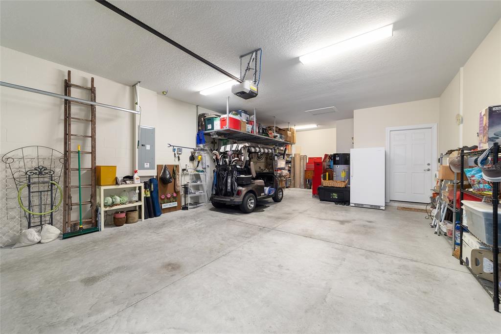 9603 Southwest 67th Street Ocala, FL 34481 - Photo 42 of 63 a view of a room with gym equipment
