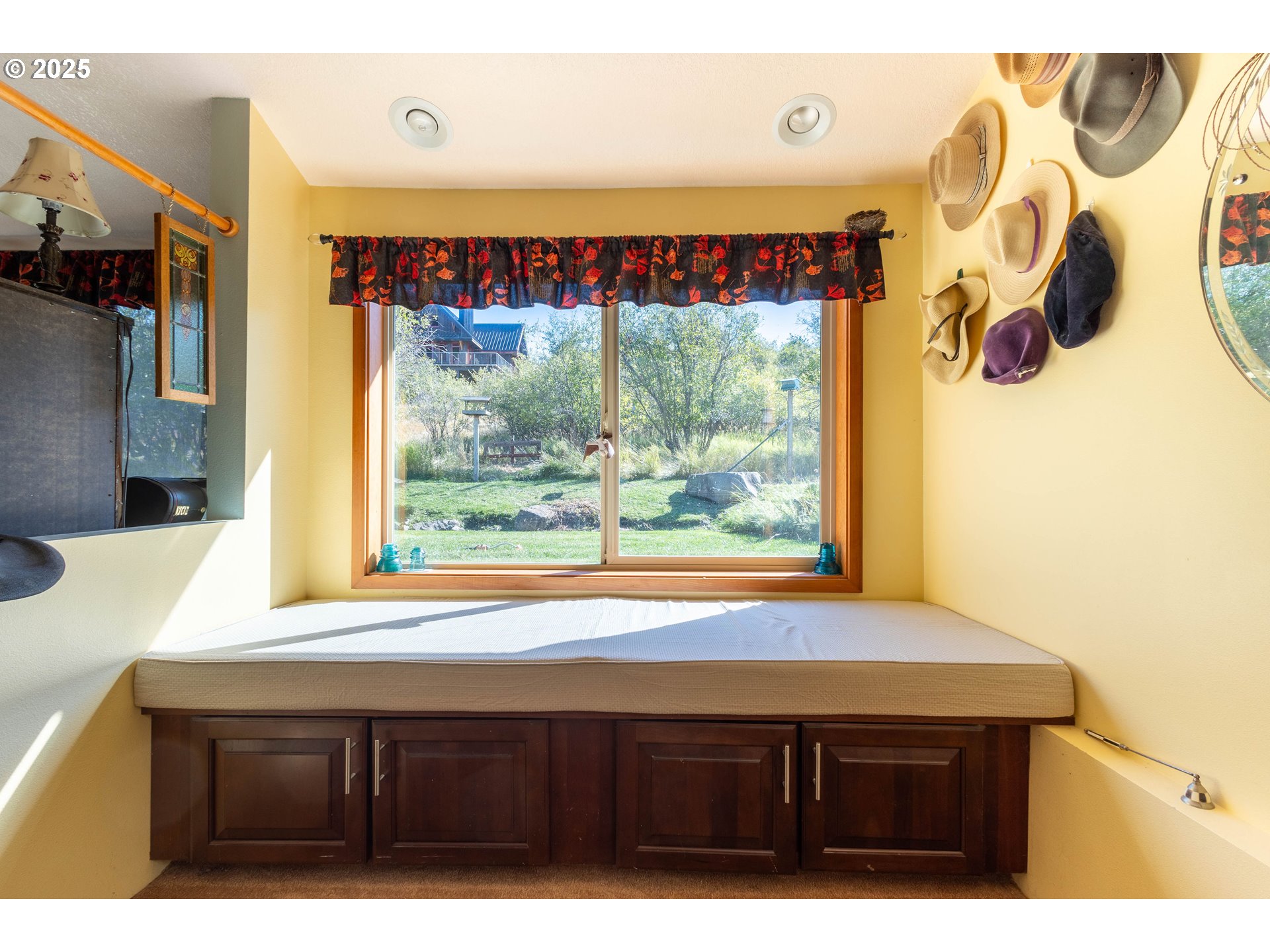1902 Highland Drive La Grande, OR 97850 - Photo 29 of 46 a black leather cabinet with a large window