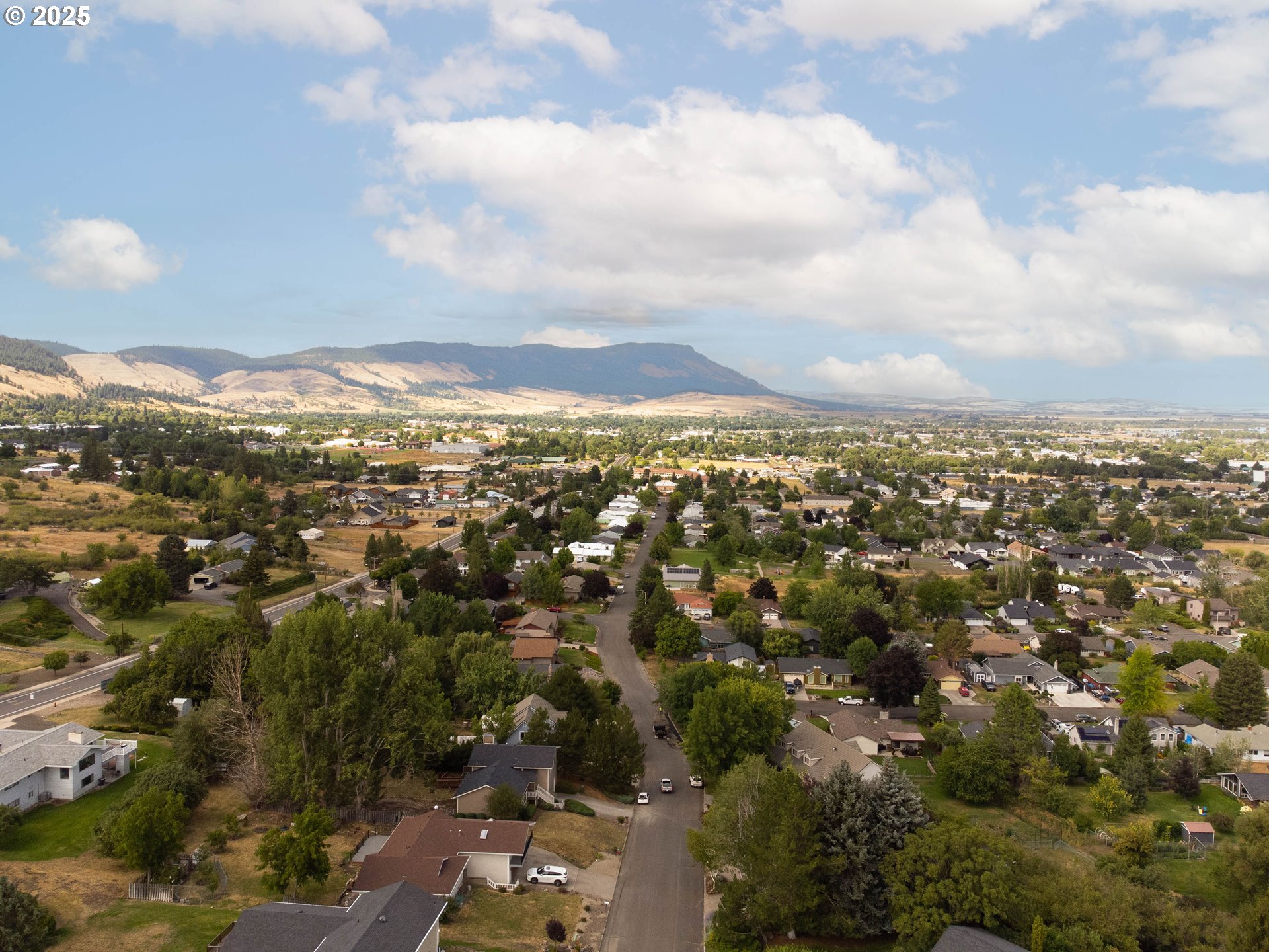 1902 Highland Drive La Grande, OR 97850 - Photo 42 of 46 an aerial view of residential houses with outdoor space