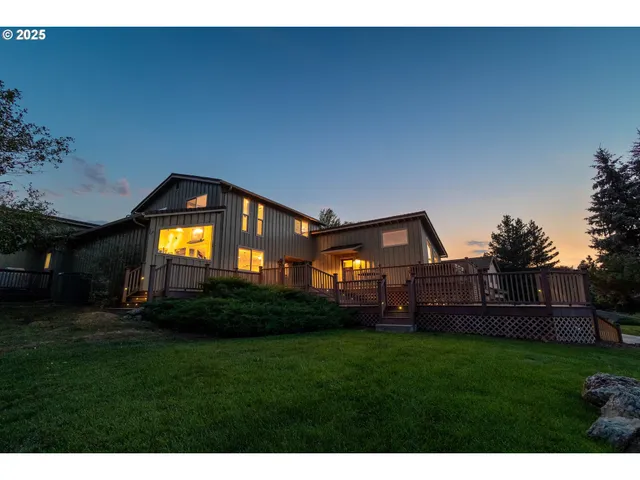 $749,000 | 1902 Highland Drive, La Grande, OR 97850