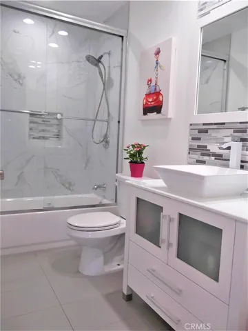 $3,000 | 27004 Karns Court, Unit 21009, Canyon Country, CA 91387