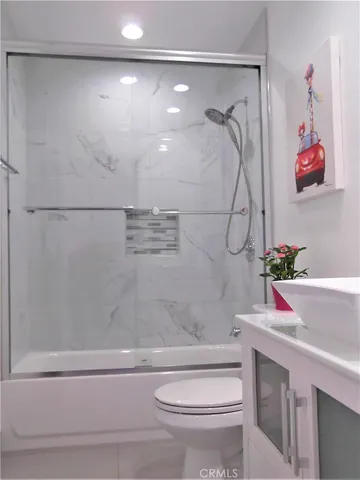 $3,000 | 27004 Karns Court, Unit 21009, Canyon Country, CA 91387