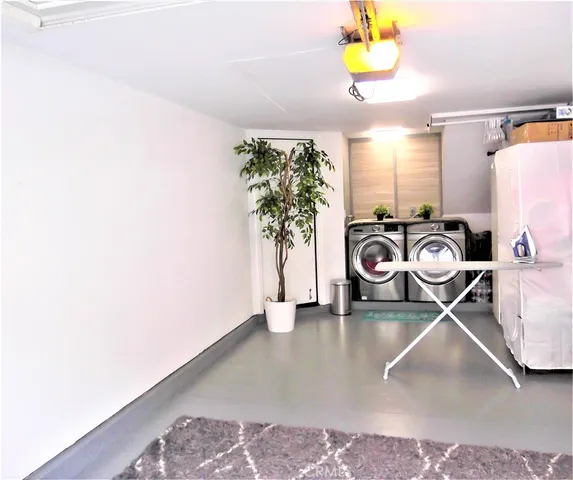 $3,000 | 27004 Karns Court, Unit 21009, Canyon Country, CA 91387