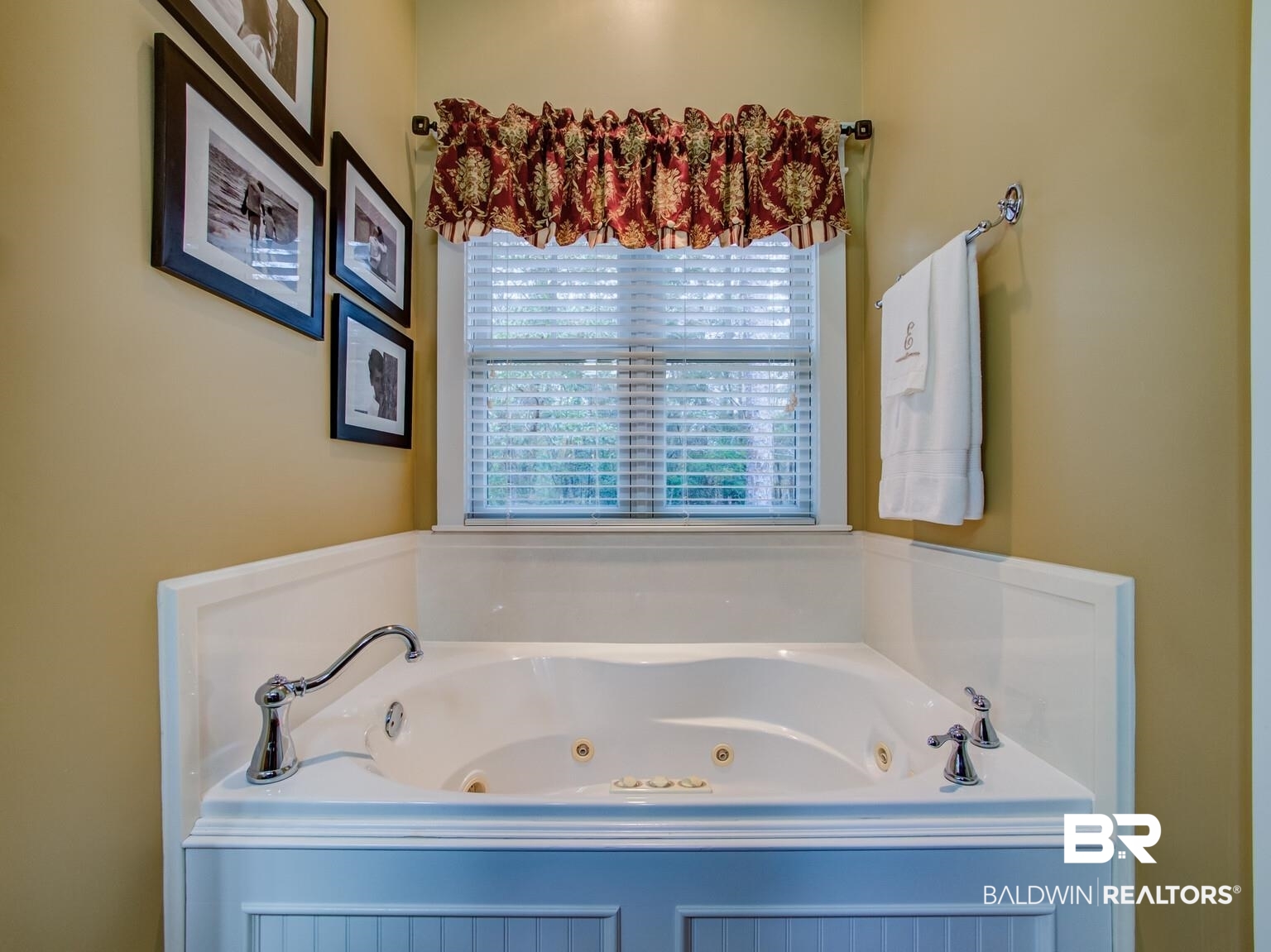 12 Bugle Retreat Daphne, AL 36527 - Photo 23 of 50 Jetted Tub