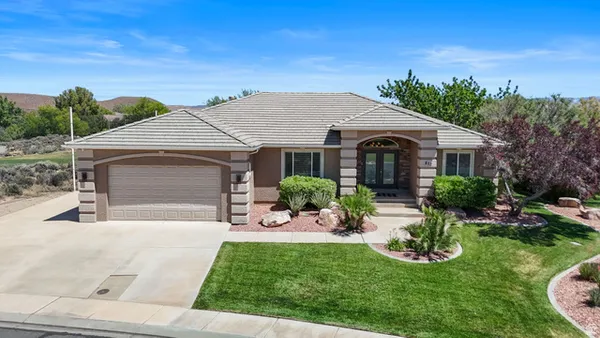 $729,000 | 812 North 2500th Street West, Hurricane, UT 84737