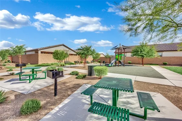 $499,999 | 4146 Nipp Avenue, North Las Vegas, NV 89081