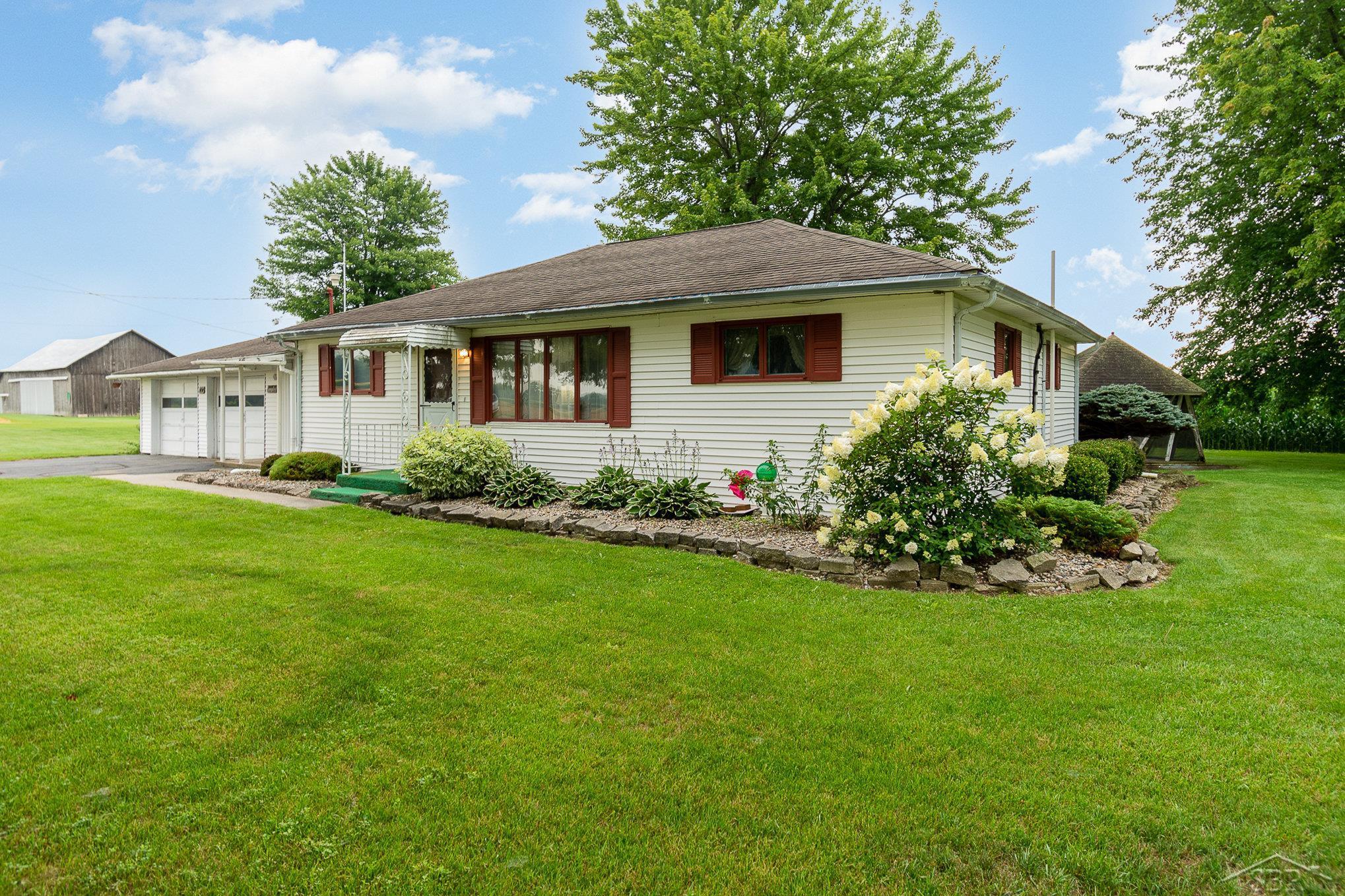 4640 East Laporte Road Freeland, MI 48623 - Photo 20 of 29 50117355-19.JPG