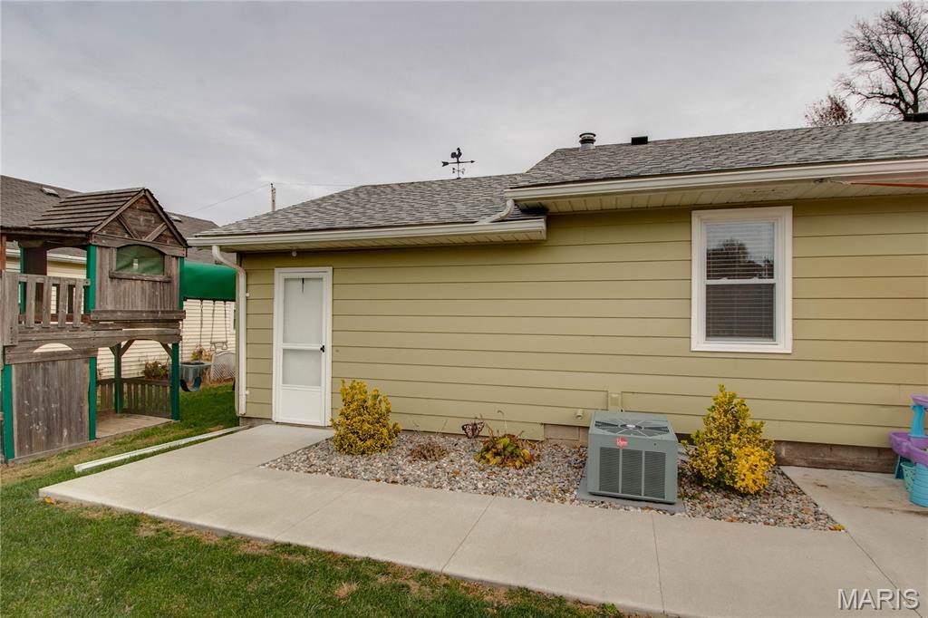 908 Walnut Street Jerseyville, IL 62052 - Photo 31 of 32