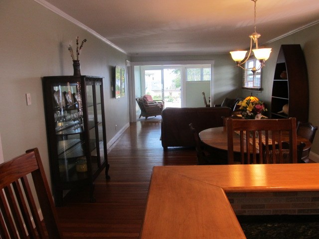 15 Riverside Street Portsmouth, RI 02871 - Photo 7 of 32 Gallery Image 7